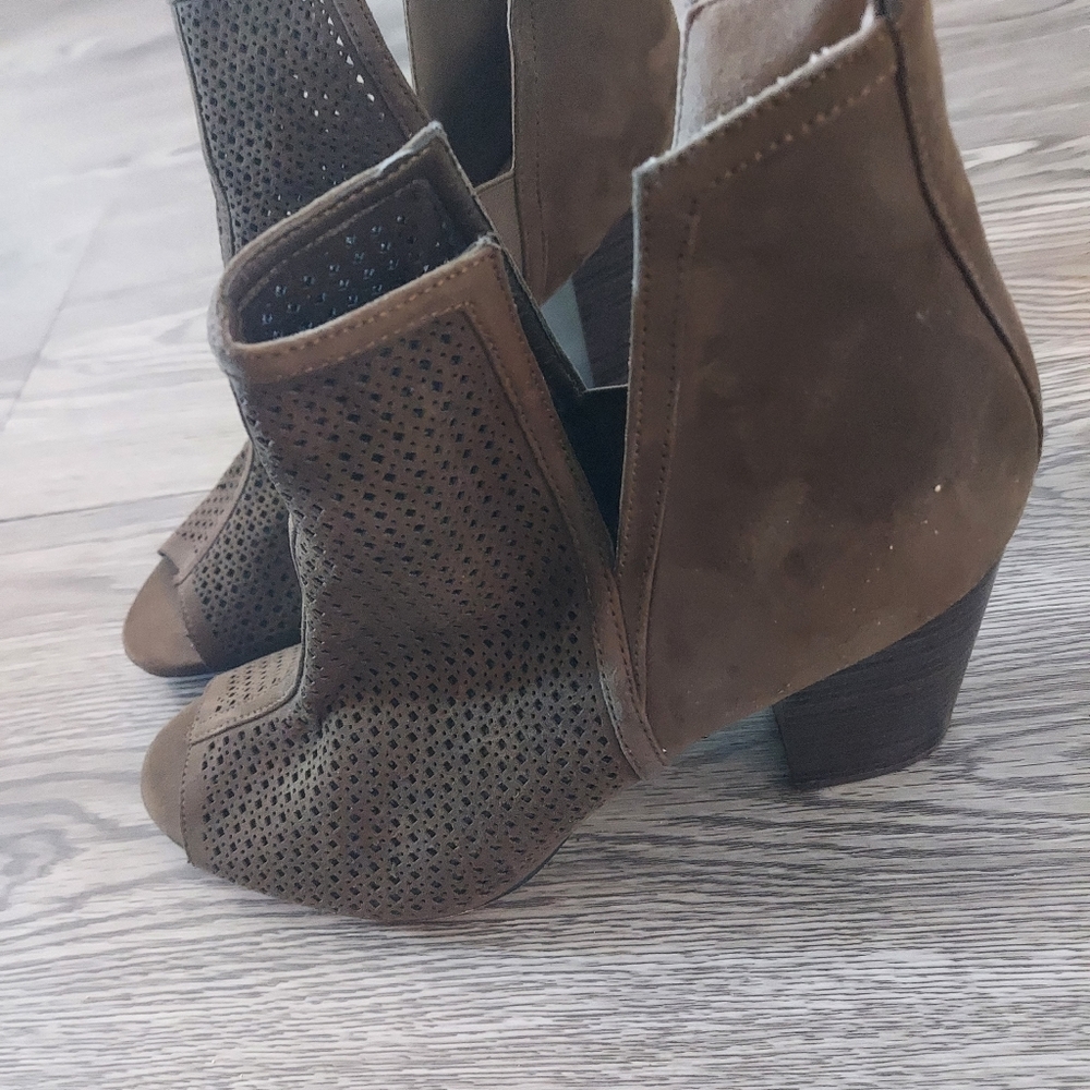 Open toe boots - Picture 4 of 4